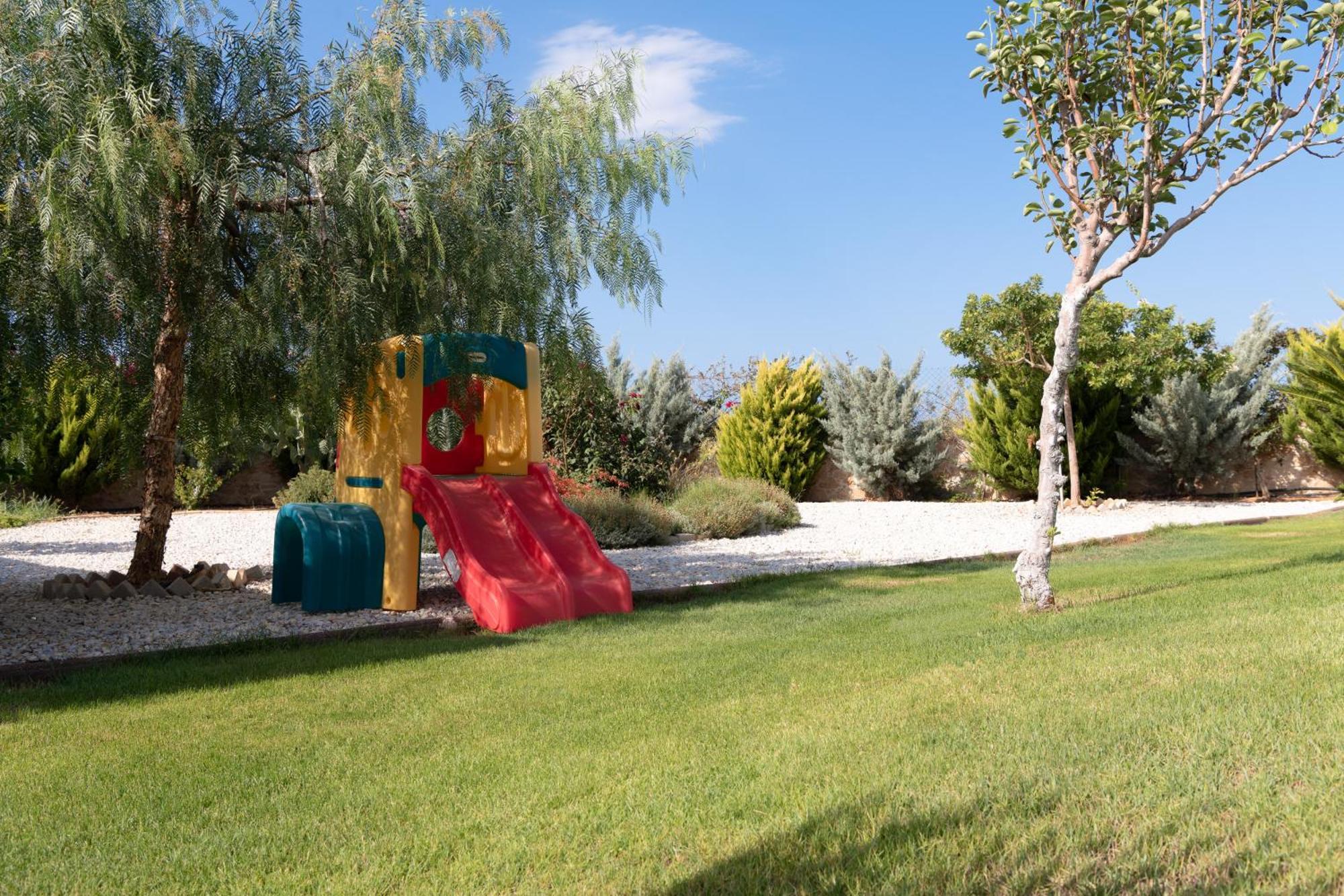 Alba Bianca Villa, Family Retreat With Heated Pool By Thinkvilla Херсониссос Экстерьер фото