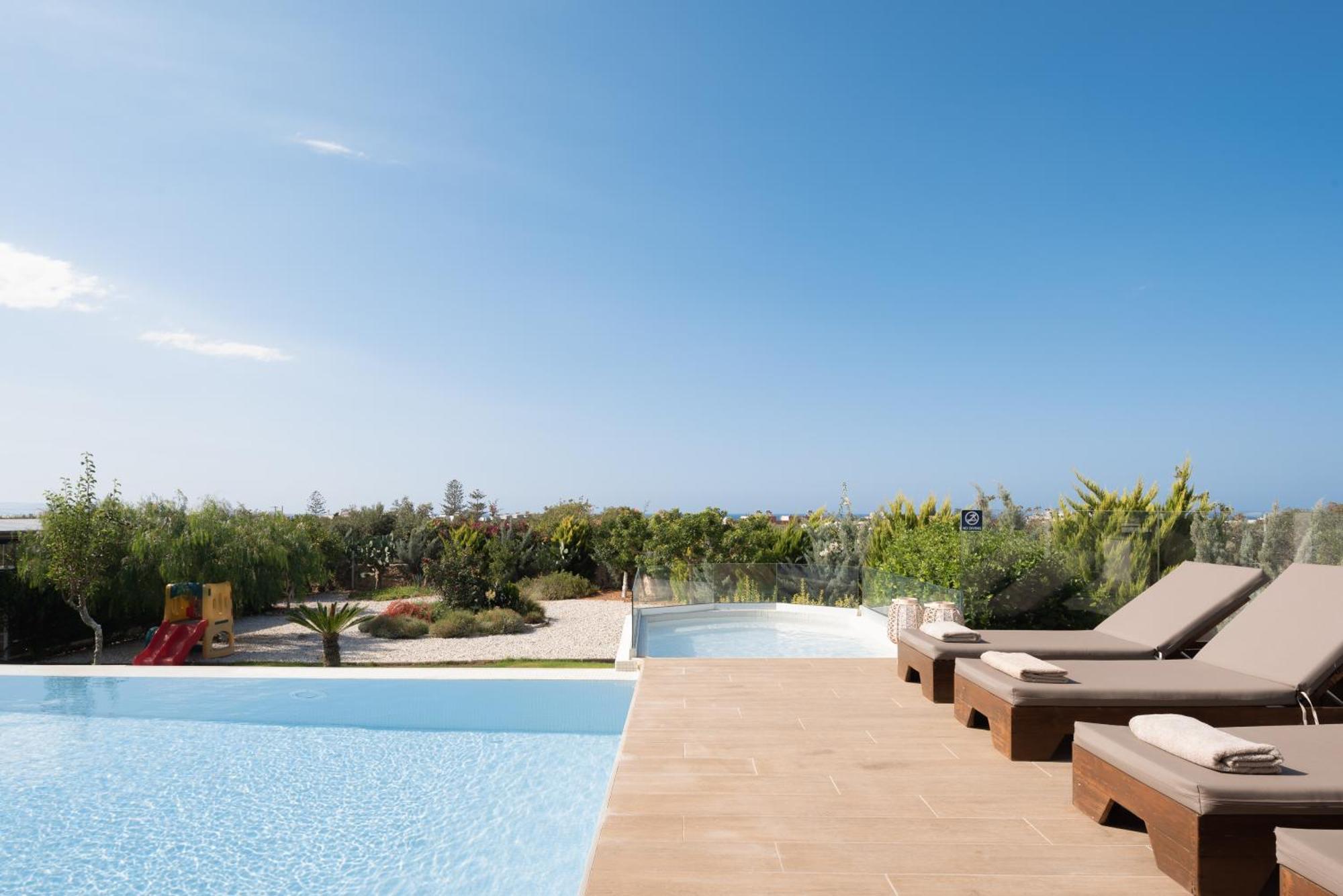 Alba Bianca Villa, Family Retreat With Heated Pool By Thinkvilla Херсониссос Экстерьер фото